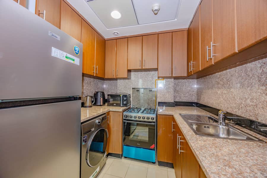 5 Kitchen. jpg