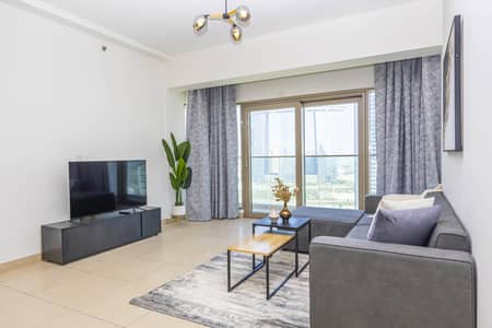 2 Bedroom Apartment for Rent in Al Reem Island, Abu Dhabi - Livingroom (5). JPG