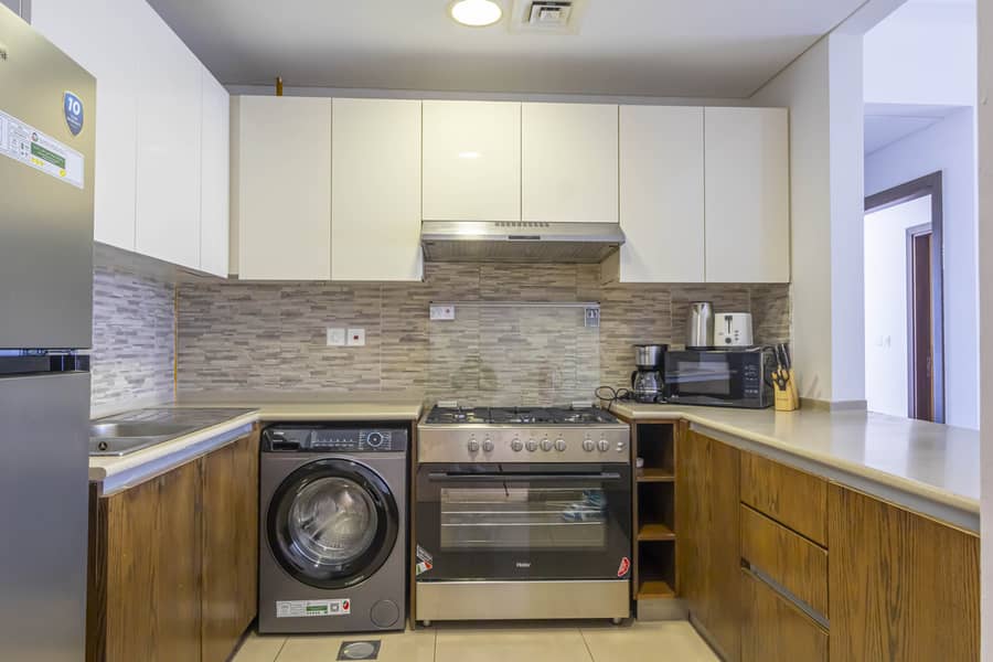 5 Kitchen (2) (1). JPG