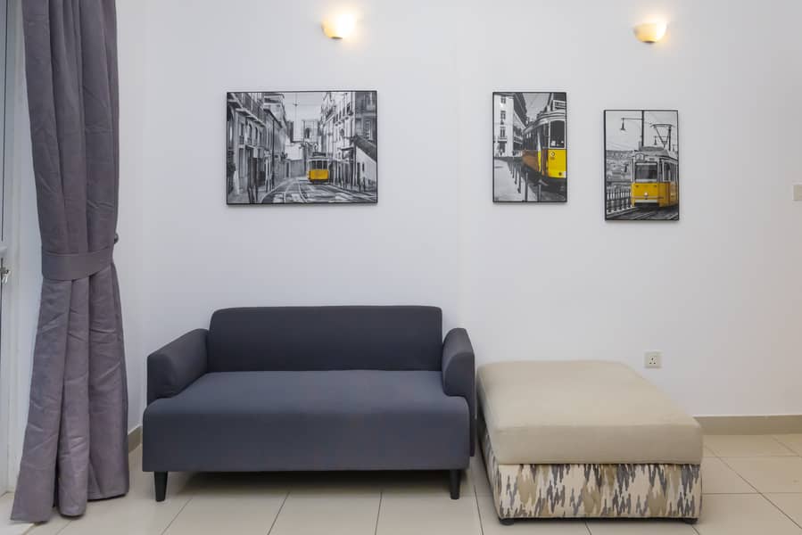 5 Livingroom. JPG