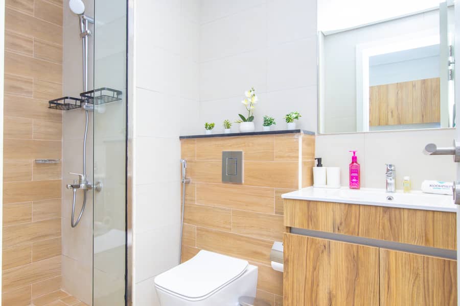 7 10 bathroom. JPG