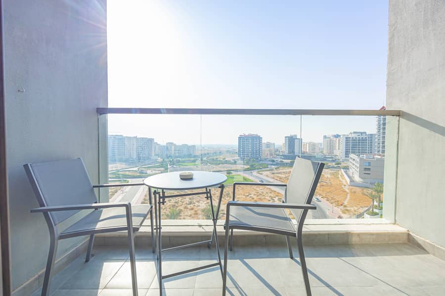14 Balcony 1. jpg