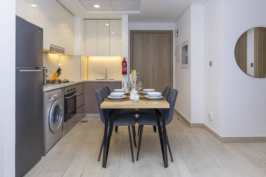 4 Dining - Kitchen. JPG