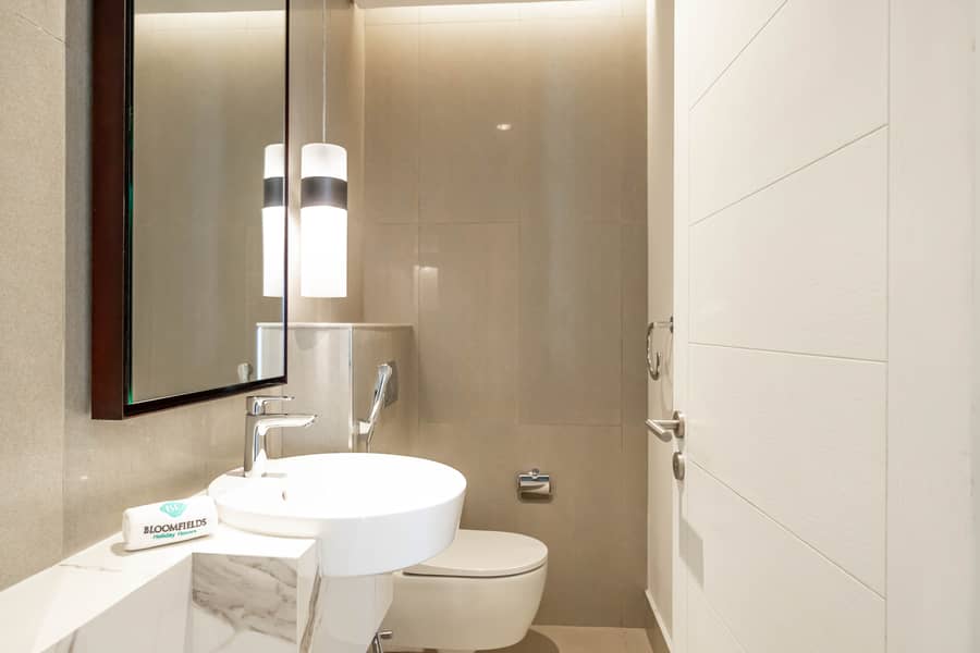 15 4th Washroom 1. jpg