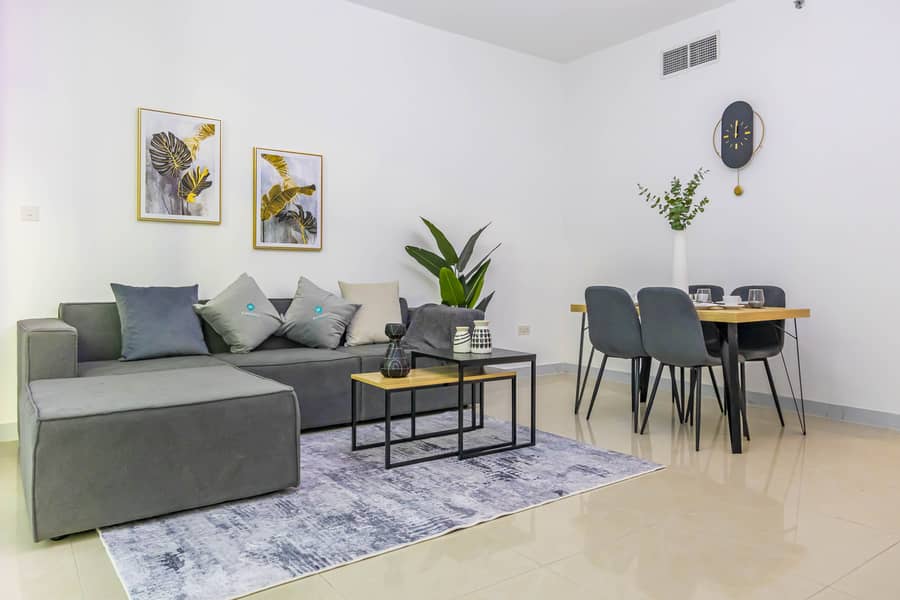 2 Livingroom - Dining 4. JPG