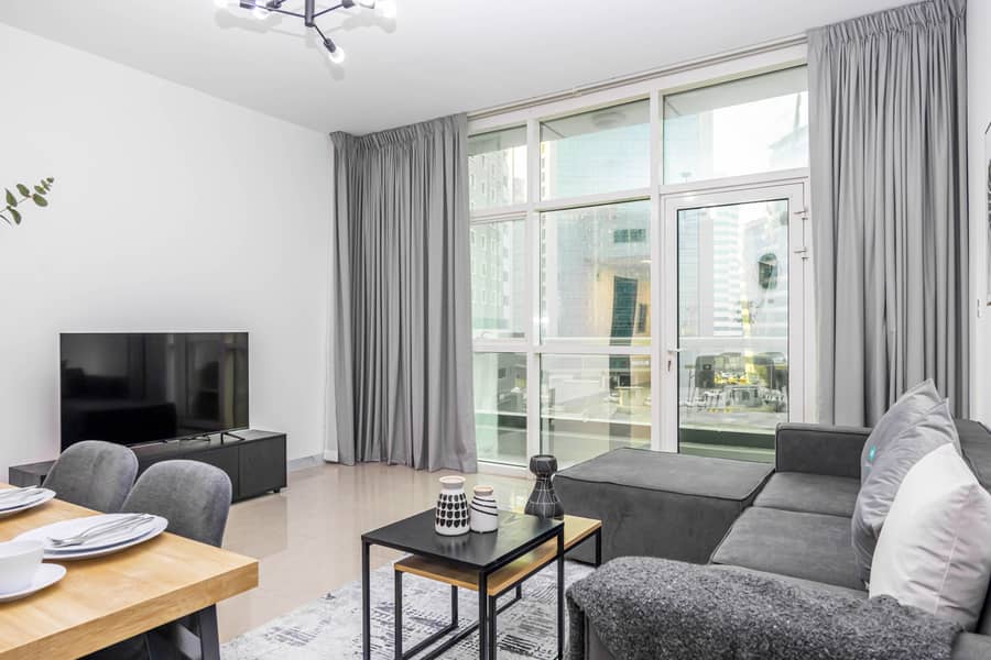 3 Livingroom 2. JPG