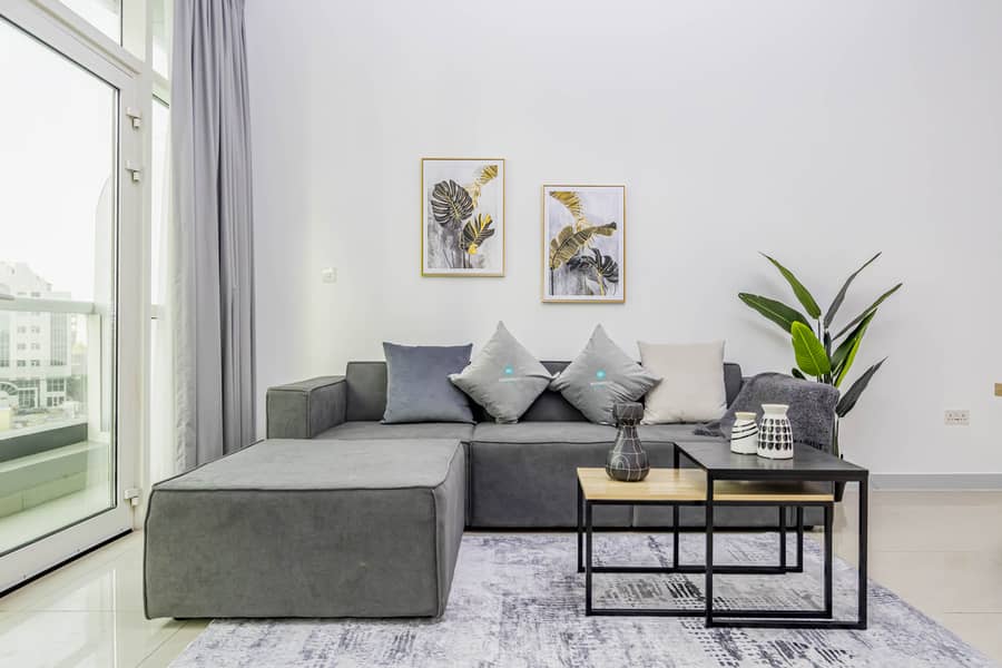 4 Livingroom 1. JPG