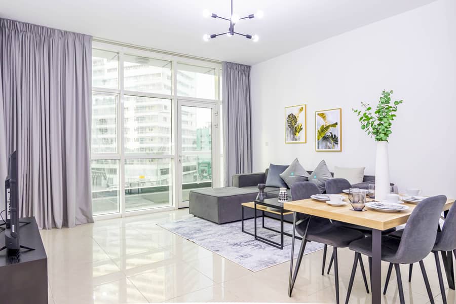 5 Livingroom - Dining 1. JPG