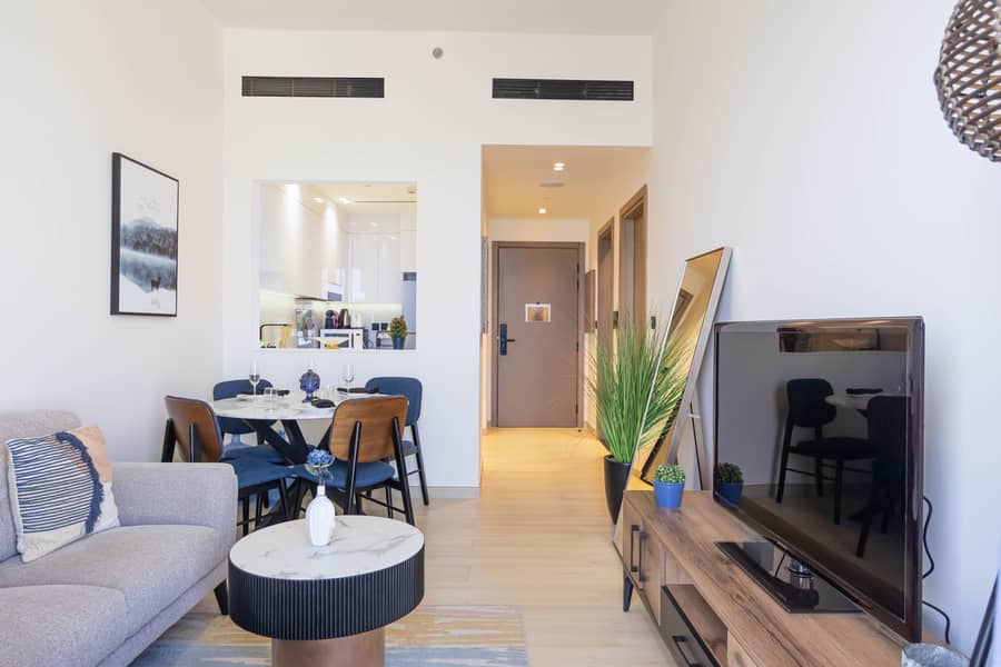 3 Livingroom - Kitchen 3. jpg