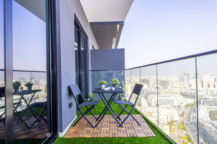 12 Balcony. JPG