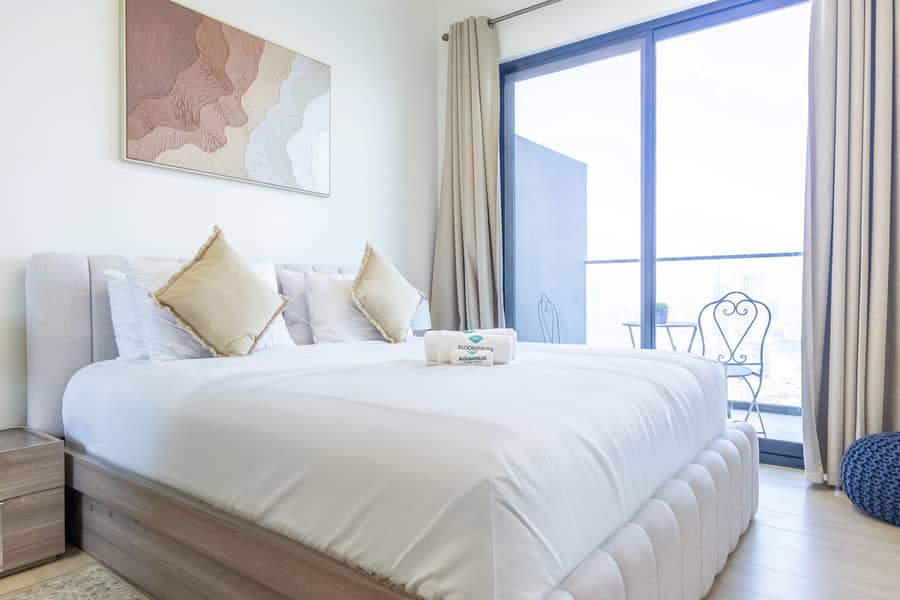 6 Bedroom 1. jpg