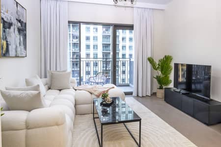 迪拜山庄， 迪拜 2 卧室单位待租 - Livingroom (2). JPG