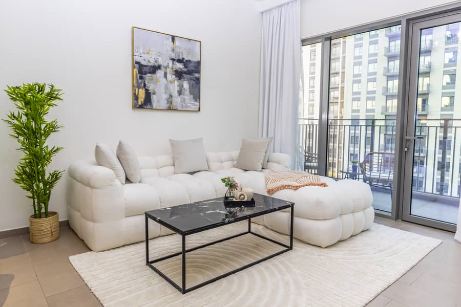 2 Livingroom. JPG