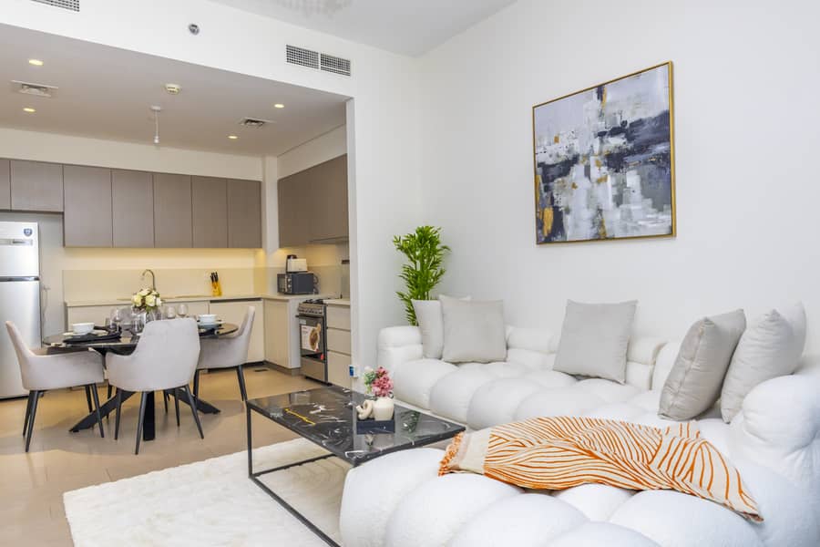 3 Livingroom - Dining. JPG