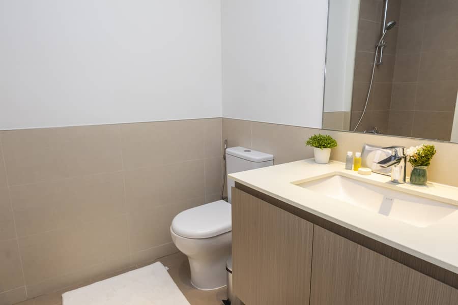 14 2nd washroom. JPG