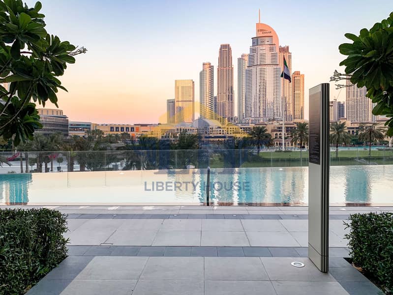 15 Grande 2305 Swimming pool. jpg