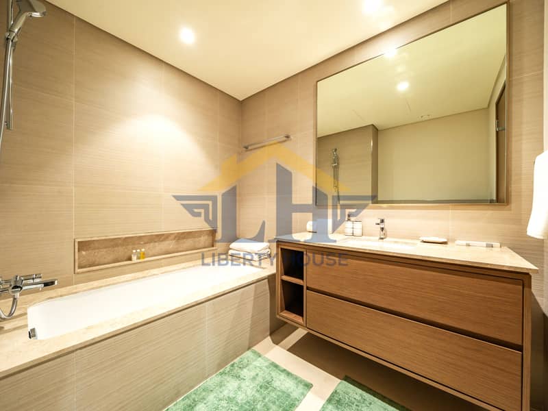8 Grande 2305 Bathroom 1. JPG