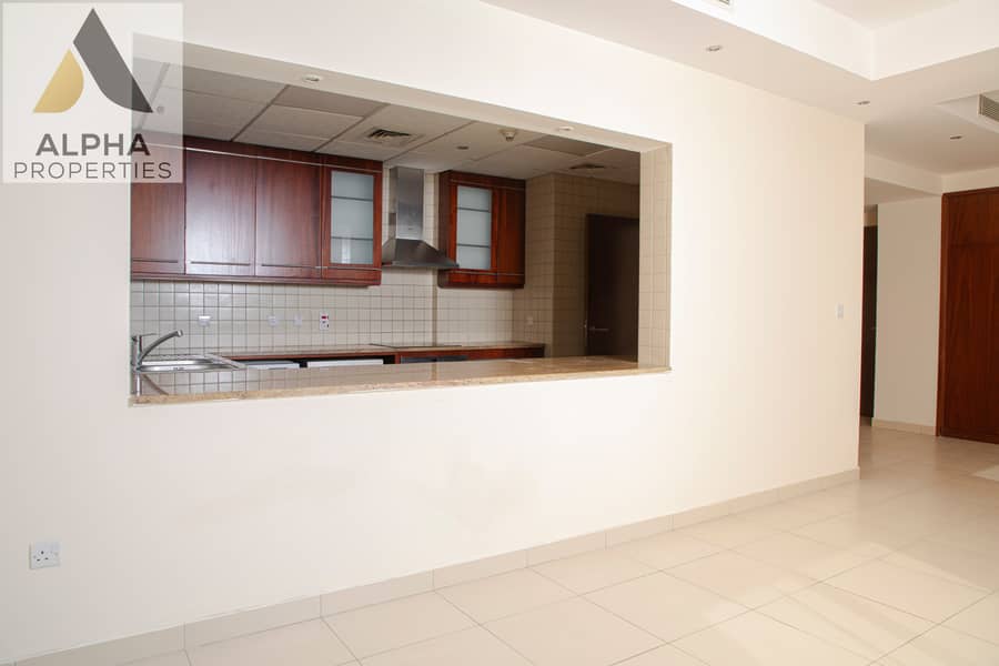8 0S1A2562 Kitchen 1. jpg
