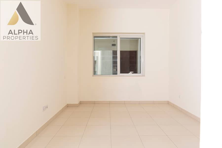 11 0S1A2572 Master Bedroom 2. jpg