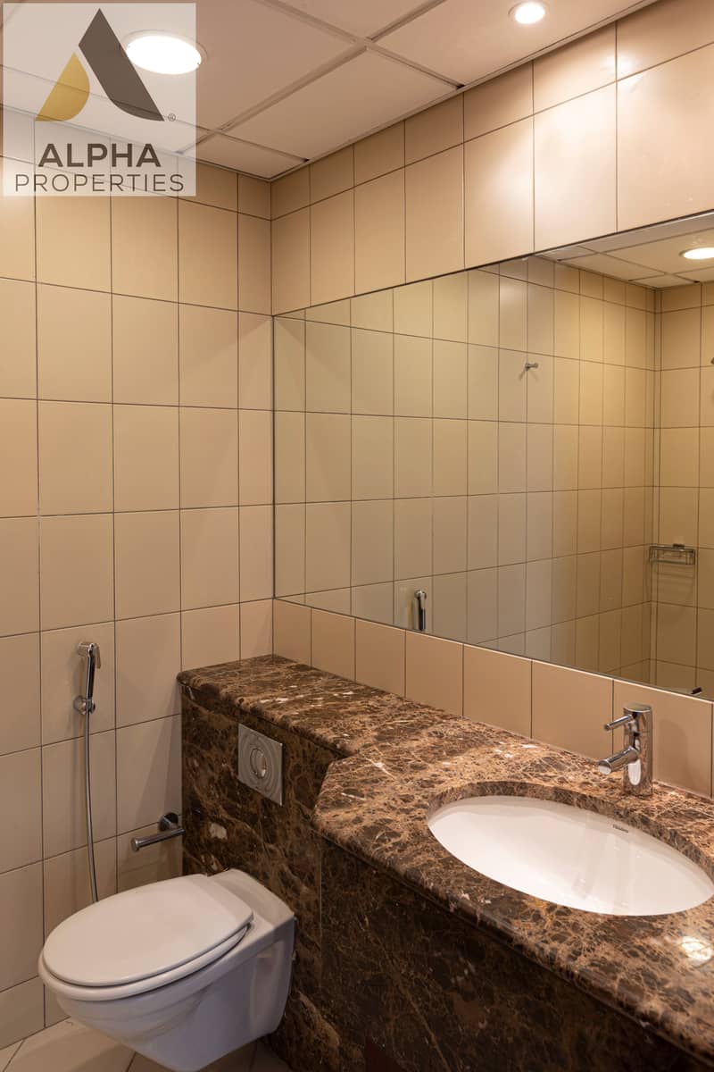 21 0S1A2608 Bathroom comon 4. jpg