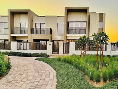 3 Bedroom Villa for Rent in Dubailand, Dubai - La Violeta 3BR Villa | Park-Pool Facing | Vacant