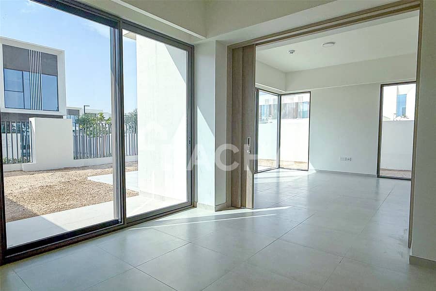 位于山谷小区,塔利亚别墅区 4 卧室的联排别墅 205000 AED - 11492662 位于山谷小区,塔利亚别墅区 4 卧室的联排别墅 205000 AED - 11492662