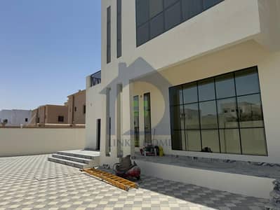 5 Bedroom Villa for Sale in Al Shamkha, Abu Dhabi - 48cc5ebf-8cb9-49fd-a3fe-e3894220b2b6. jpg