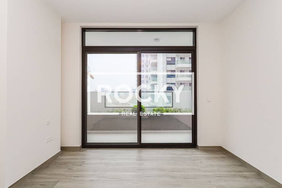 3 JVC - 007 Buidling - Residence-7583. jpg