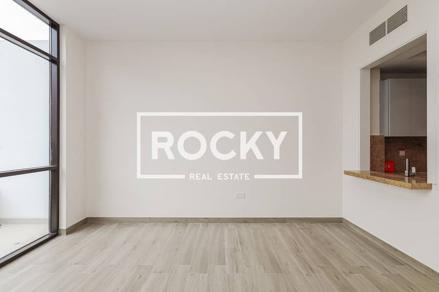 4 JVC - 007 Buidling - Residence-7575. jpg