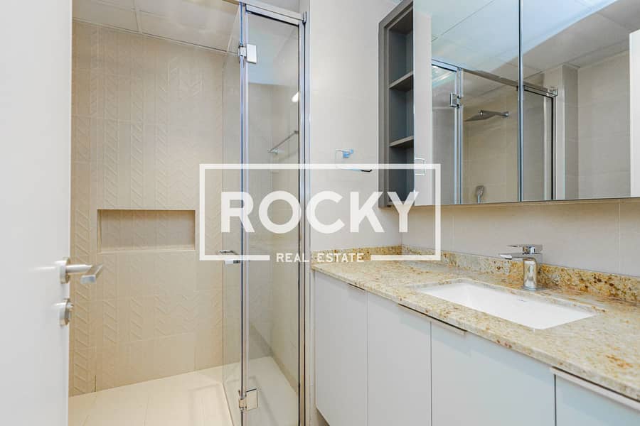 17 JVC - 007 Buidling - Residence-7586. jpg