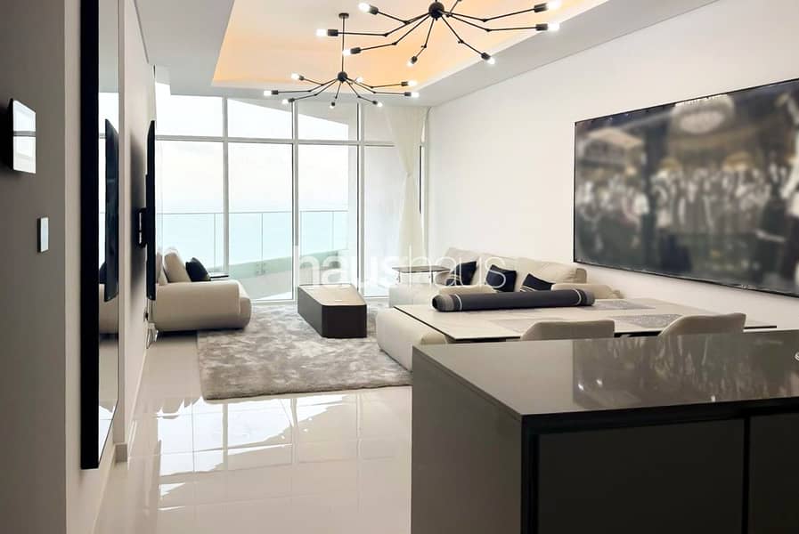 Burj and Atlantis View | High-Floor | Large Layout Burj and Atlantis View | High-Floor | Large Layout