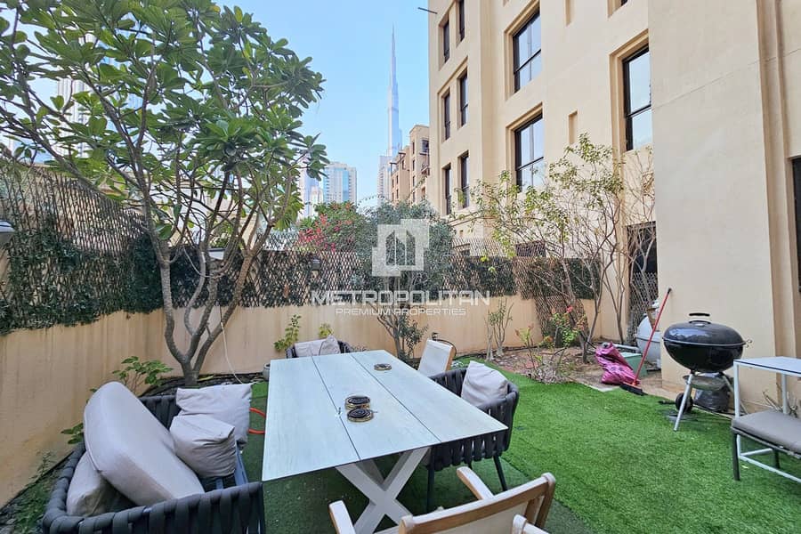 Private Garden | Open Study | Burj Khalifa View Private Garden | Open Study | Burj Khalifa View