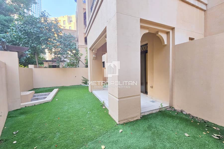 Private Garden | Vacant Unit | Key in Hands Private Garden | Vacant Unit | Key in Hands