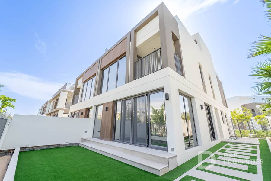 位于蒂拉尔阿尔加夫综合社区,奥拉别墅区 4 卧室的别墅 320000 AED - 11497489 位于蒂拉尔阿尔加夫综合社区,奥拉别墅区 4 卧室的别墅 320000 AED - 11497489