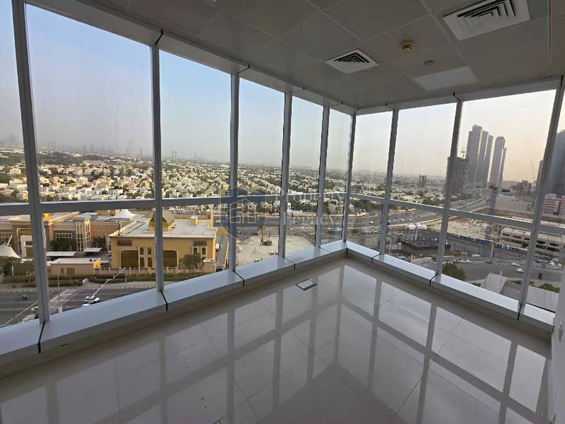位于朱美拉湖塔 (JLT)，JLT V区，朱美拉商业中心2号 的写字楼 240000 AED - 11498636
