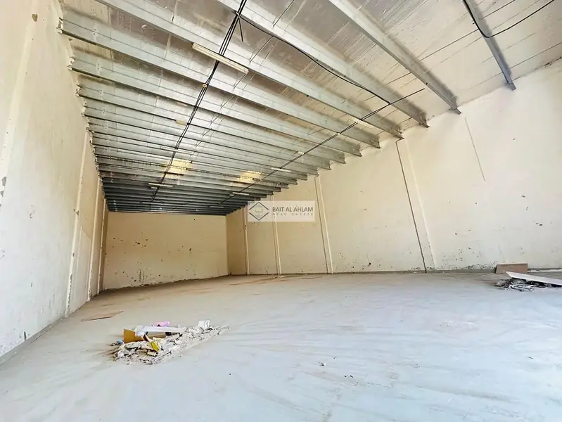 2700 sqft Warehouse For rent industrial area 18,Sharjah - View 2