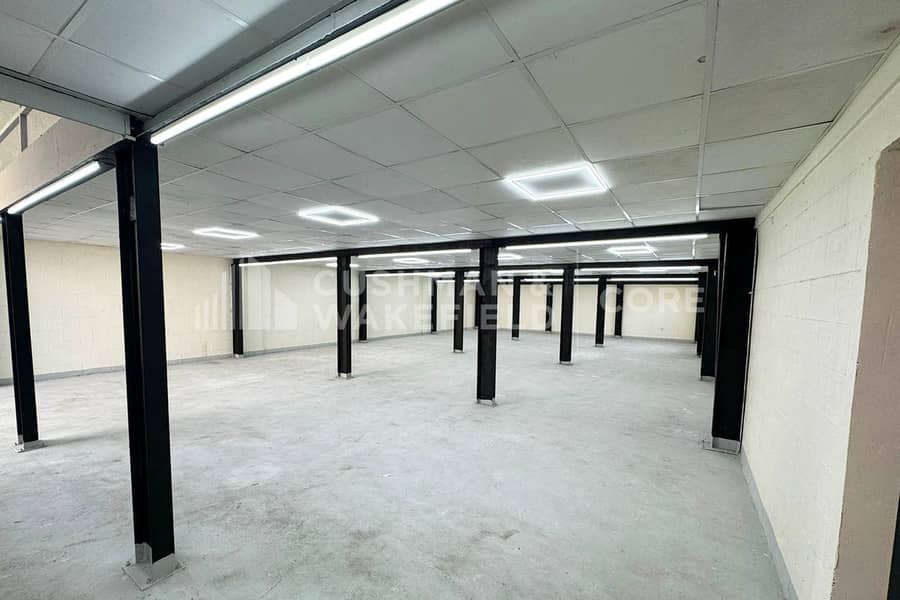 位于拉斯库尔，拉斯库尔工业区 的仓库 16000000 AED - 11342349