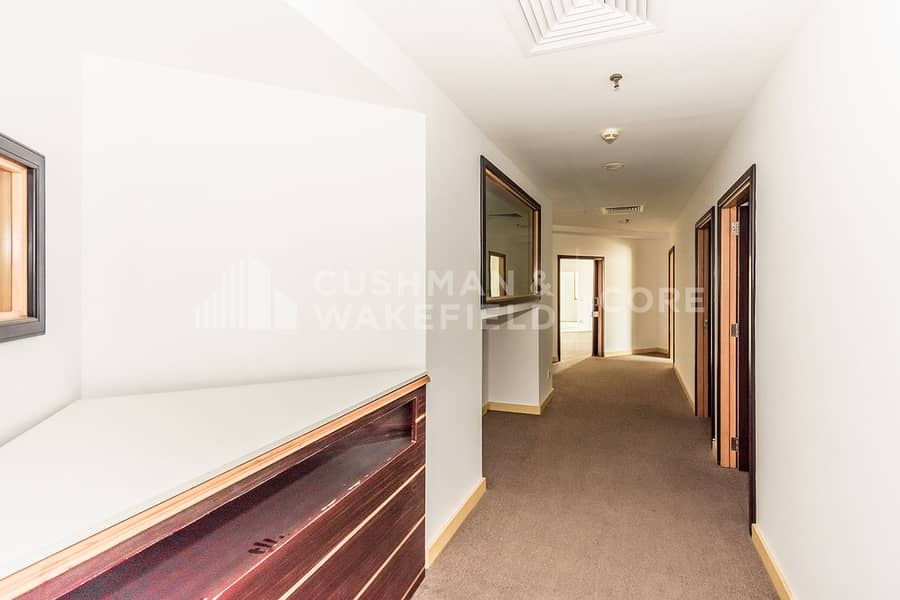 Multiple Sizes | Fitted Office | Freezone