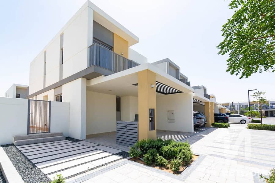 位于蒂拉尔阿尔加夫综合社区,伊兰住宅区 4 卧室的联排别墅 4900000 AED - 11494686 位于蒂拉尔阿尔加夫综合社区,伊兰住宅区 4 卧室的联排别墅 4900000 AED - 11494686