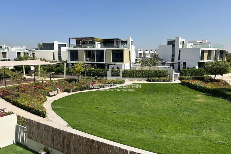 位于迪拜山庄,高尔夫树园社区 3 卧室的联排别墅 8200000 AED - 11499970 位于迪拜山庄,高尔夫树园社区 3 卧室的联排别墅 8200000 AED - 11499970