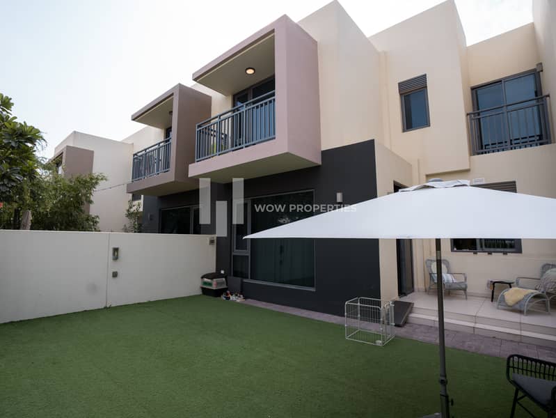 Spacious 3 Bedrooms | Fully Furnished | Close to Amenities Spacious 3 Bedrooms | Fully Furnished | Close to Amenities