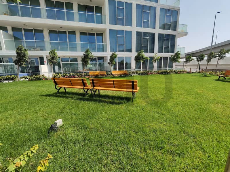 Bigger | Furnished | Pool | Semi Closed Kitchen Bigger | Furnished | Pool | Semi Closed Kitchen