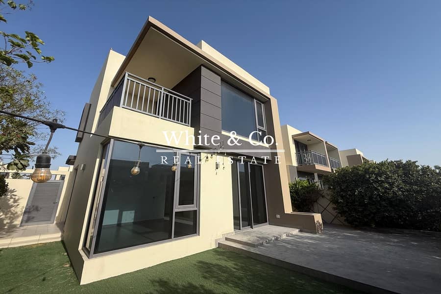 位于迪拜山庄,枫叶社区 4 卧室的联排别墅 300000 AED - 11501443 位于迪拜山庄,枫叶社区 4 卧室的联排别墅 300000 AED - 11501443