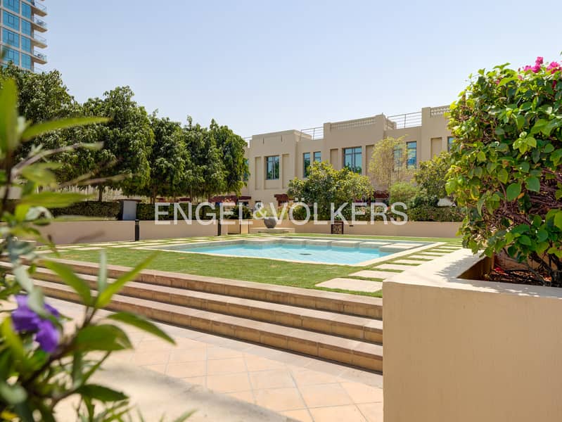 Spacious Layout | Terrace | Study Spacious Layout | Terrace | Study
