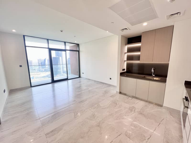 Wonderful Canal View | Brand New | Luminous Wonderful Canal View | Brand New | Luminous
