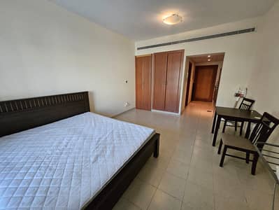 Studio for Rent in The Greens, Dubai - EXCLUSIVE | Chiller free | Unfurnished  |Vacant