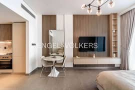 6 cheques | Fully Furnished | Luxurious