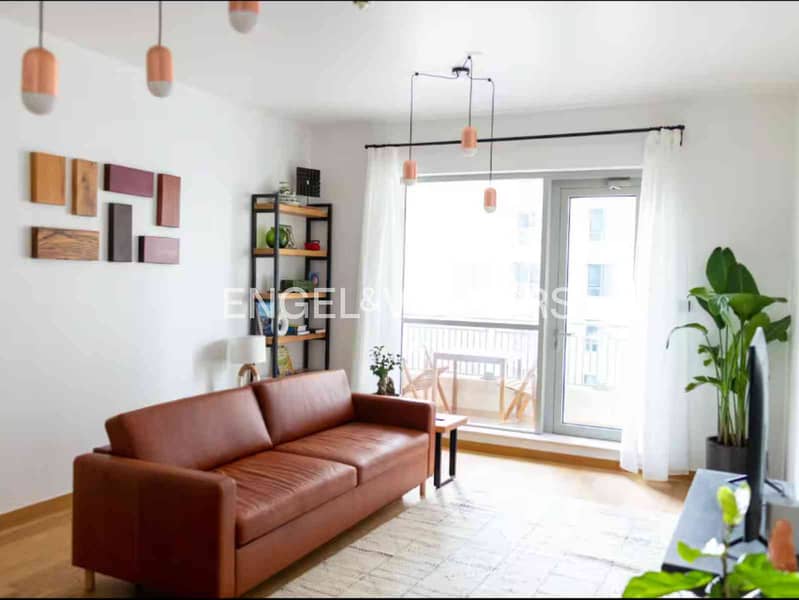 Upgraded | Burj View | Fully furnished | Vacant Upgraded | Burj View | Fully furnished | Vacant