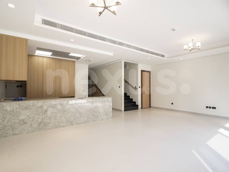 位于荔湾住宅区,180 度别墅 5 卧室的别墅 200000 AED - 11501768 位于荔湾住宅区,180 度别墅 5 卧室的别墅 200000 AED - 11501768