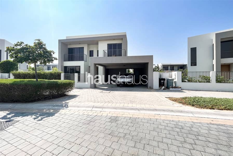 Large Plot | Swimming Pool | Available Now Large Plot | Swimming Pool | Available Now